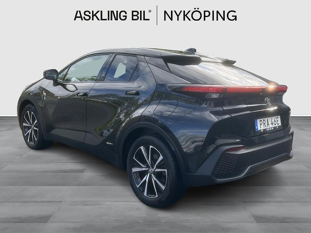 Toyota C-HR 2024 - miniatyr 2
