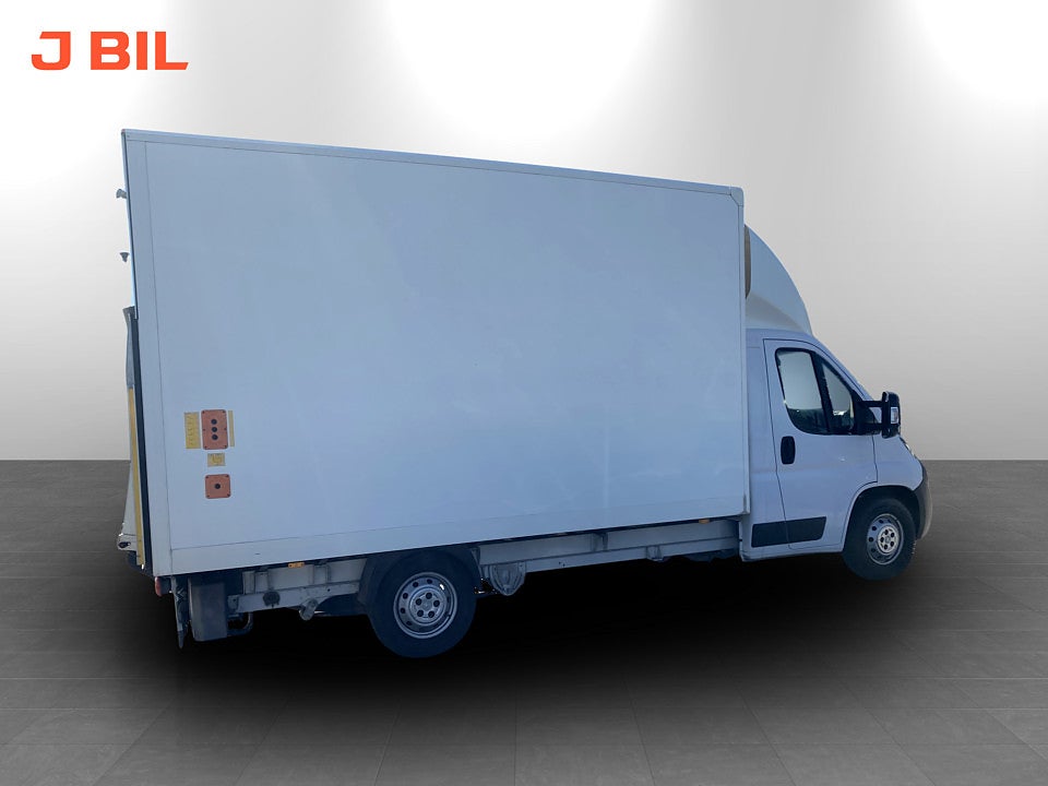 Bild på Peugeot Boxer Chassi Volymskåp 335 2.2 BHDi 165hk BACKKAMERA