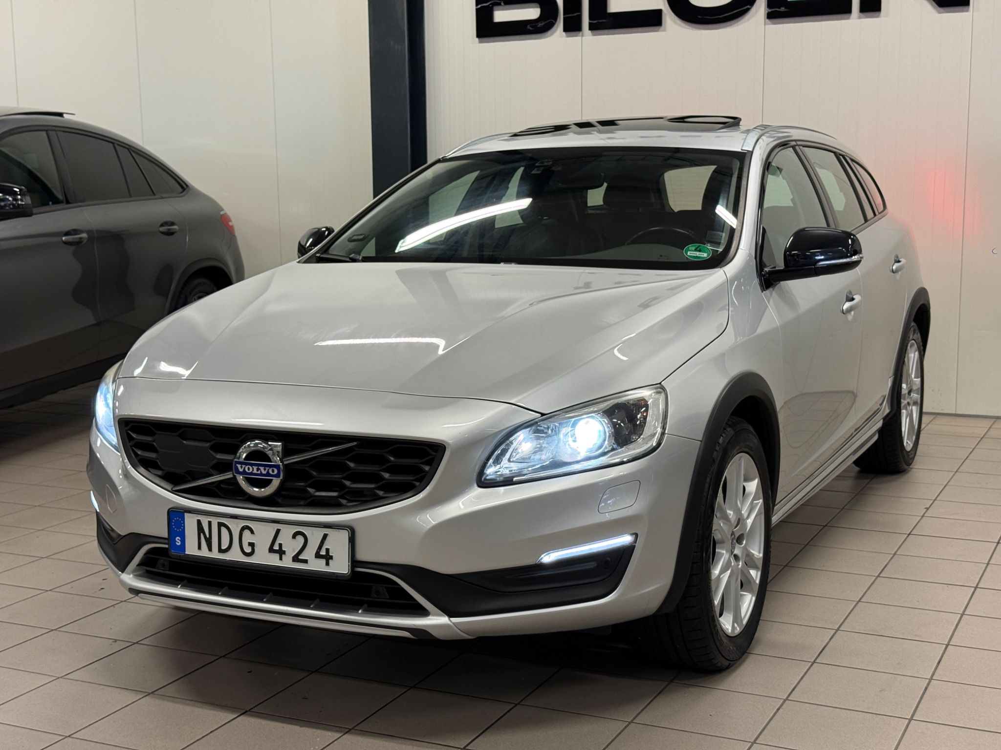 Volvo V60 Cross Country 2016, kuva 6/42