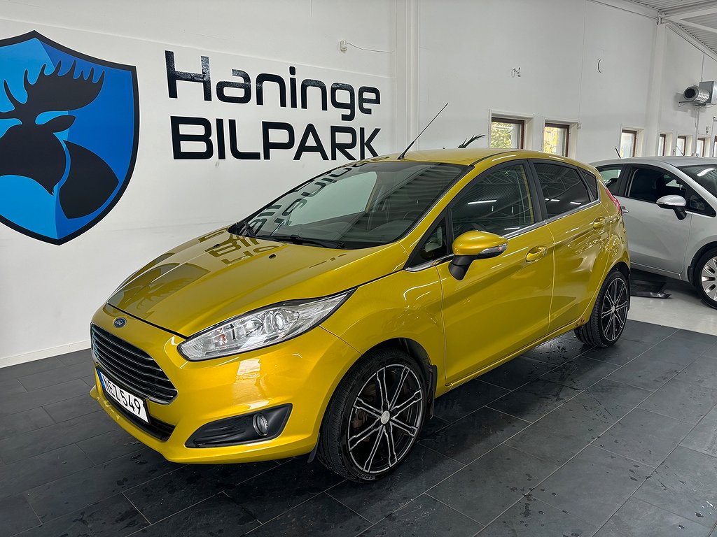 Ford Fiesta 1.25 Titanium / SUPERDEAL 3,95 % / KAMREMSBYTT