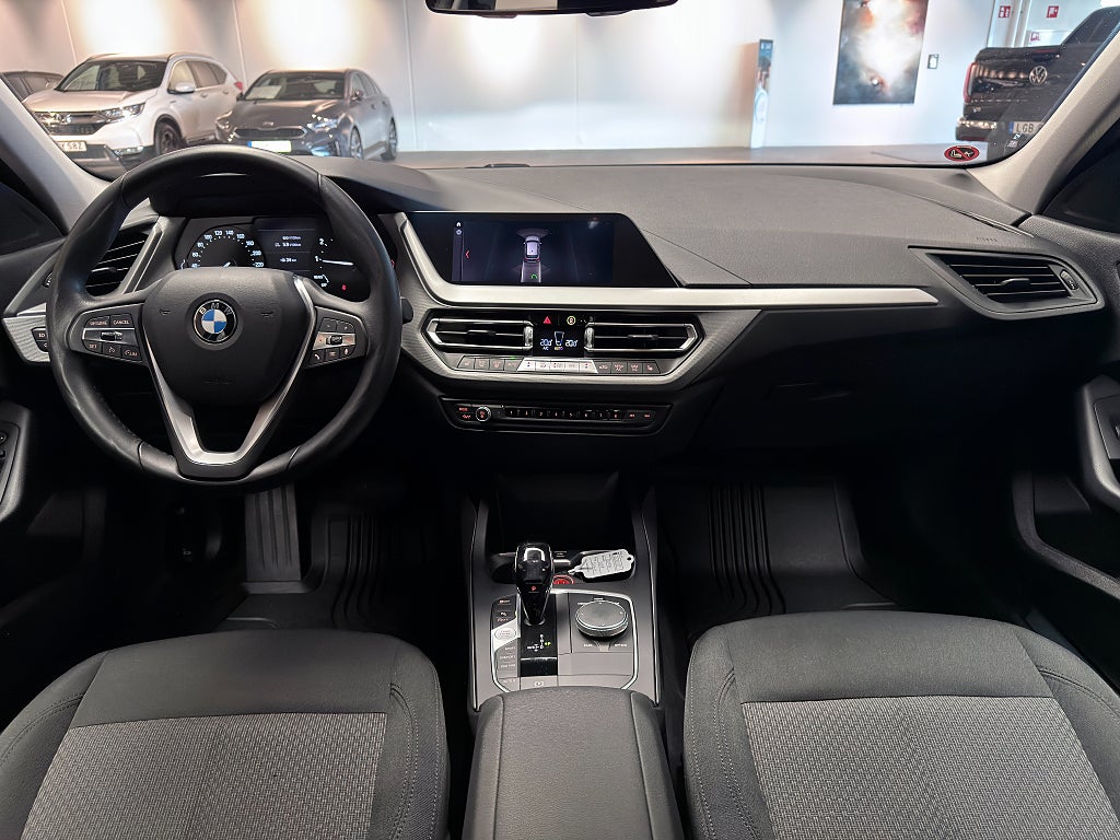 BMW 118i Steptronic 140hk Advantage | Drag | LED | PDC