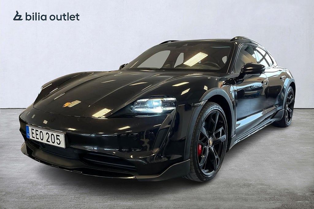 Porsche Taycan 4S Cross Turismo 490hk / Pano BOSE 360°Kamera Navi MOMS