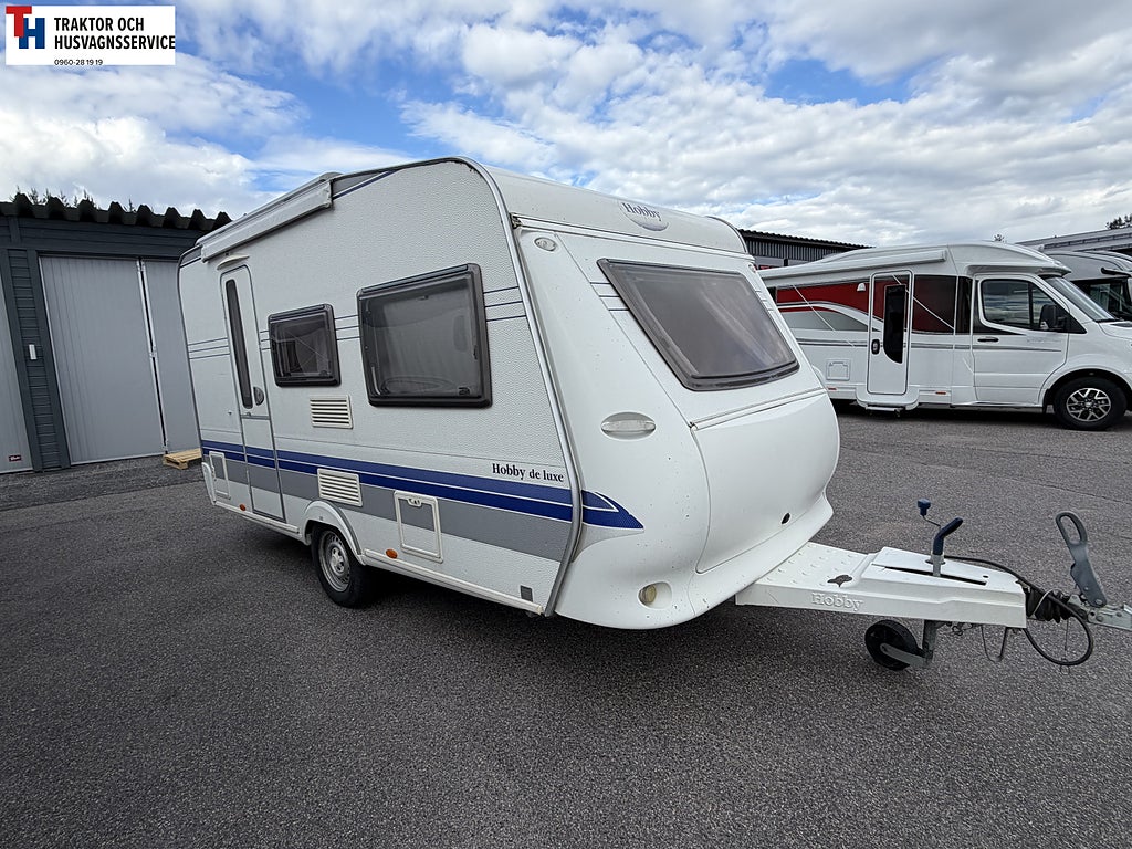 Hobby 400 SF DE LUXE, totalvikt 1050kg, Markis, Förtält, Solcell -07