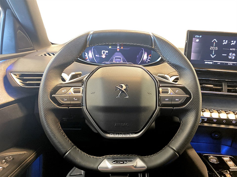 Bild på Peugeot 5008 GT 1.2 PT 130hk Aut 7-SITS B-KAMERA CARPLAY