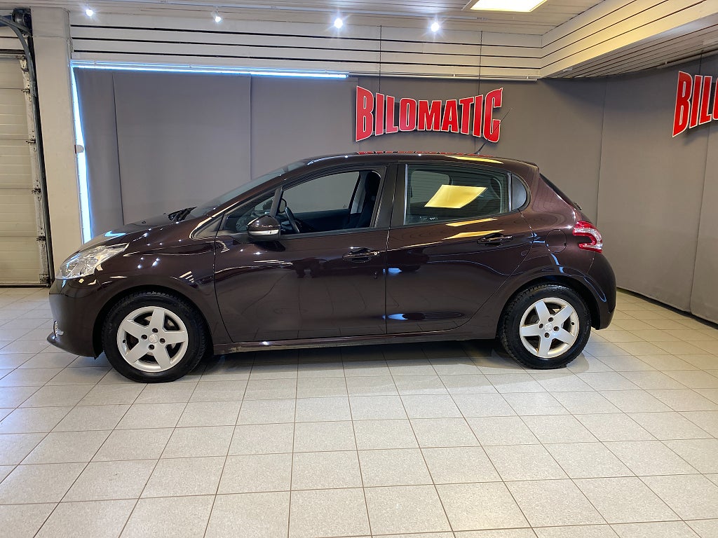 Peugeot 208 1.2 VTi 82 ACTIVE 5D Bluetooth V-Hjul Nybytt Kamrem