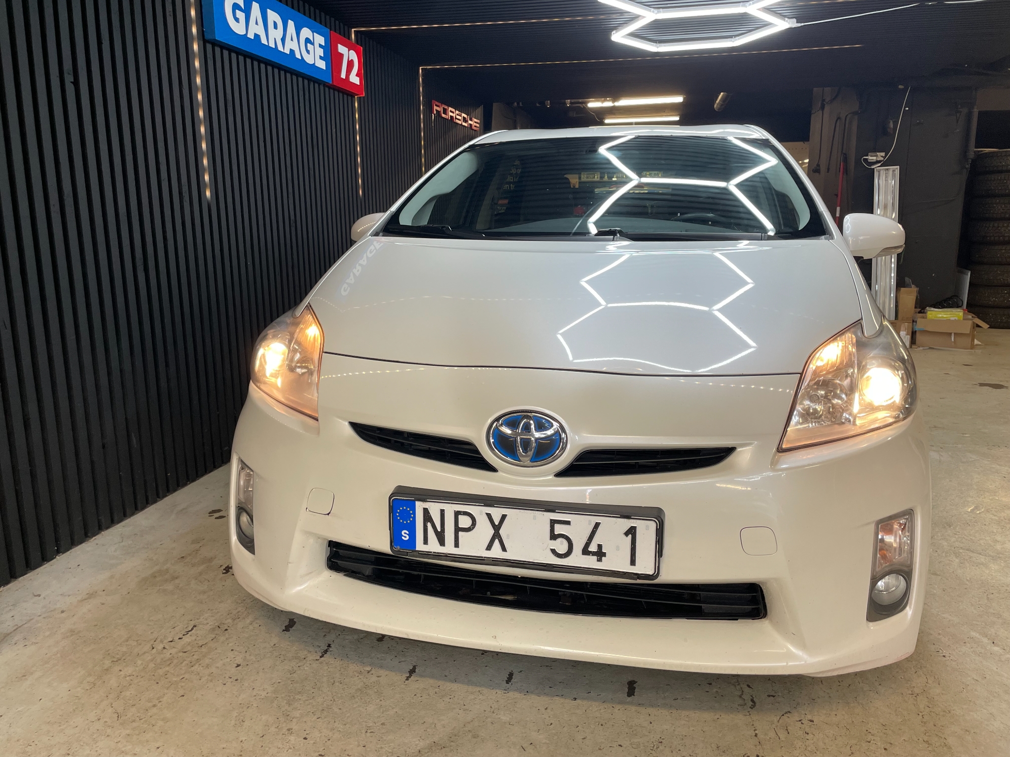 Toyota Prius Hybrid CVT Euro 5 2011, bild 4/10