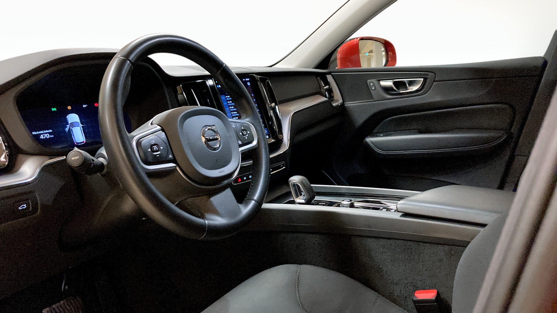 Volvo XC60 2022, kuva 2/42