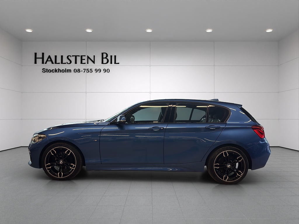 BMW 118I M Sport 18 Tum LED strålkast PDC 1 Brukare Svensksåld