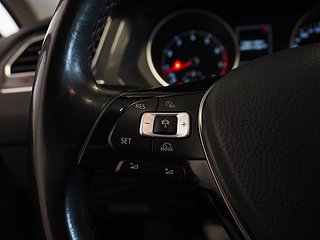 SUV Volkswagen Tiguan 18 av 22