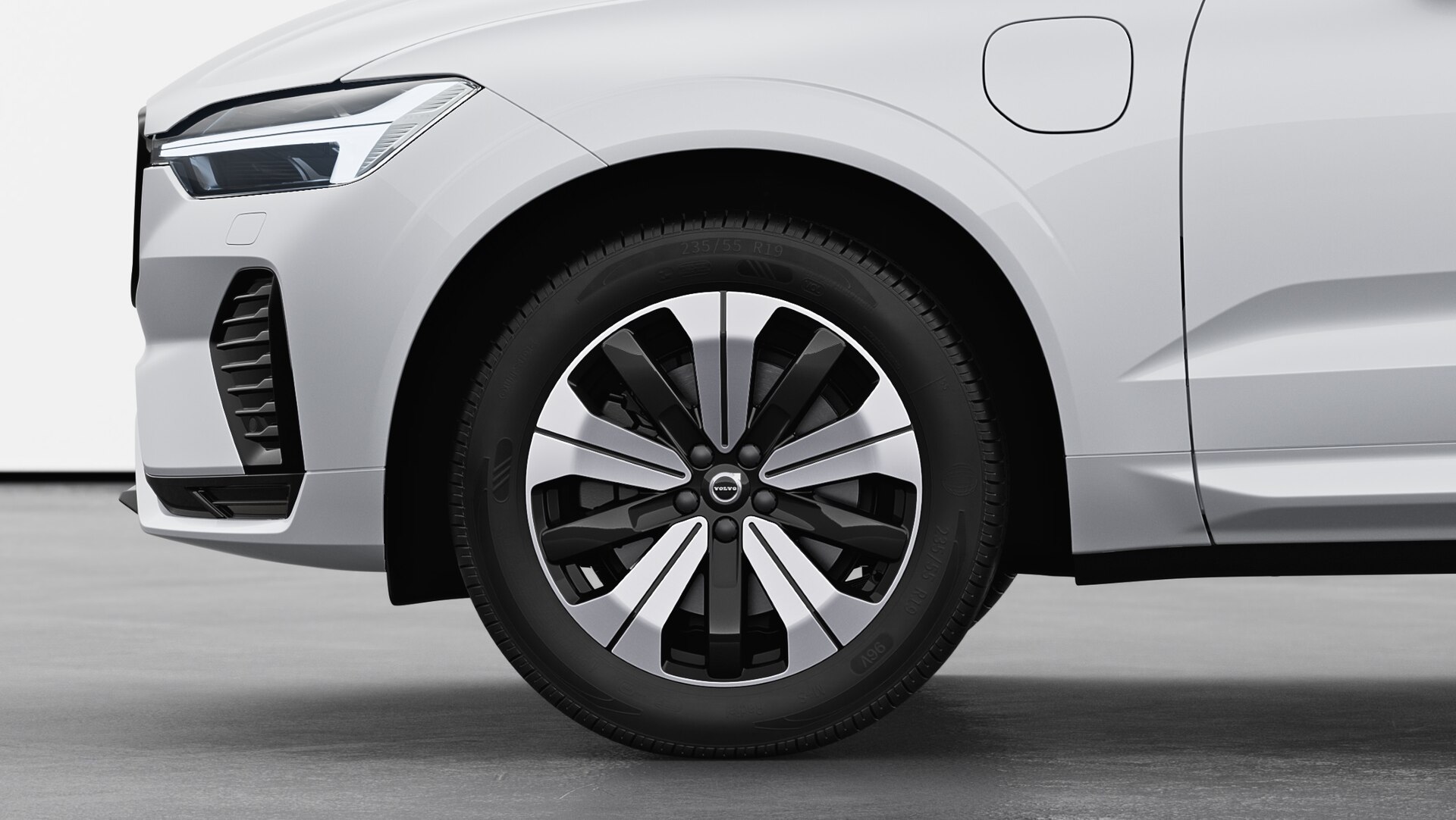 Volvo XC60 2025, photo 4/68