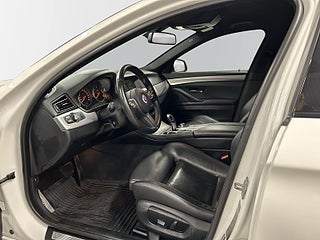 BMW 530 d xDrive Sedan M Sport Sensorer/M-värmare/S&V-Däck