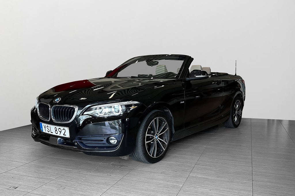 BMW 220I Convertible Steptronic Sport line 