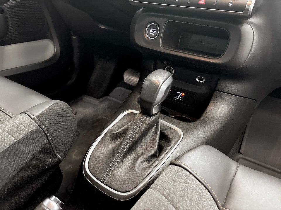 Bild på Citroën C3 Shine Exclusive 1.2 PT 110 Aut B-KAMERA DRAG