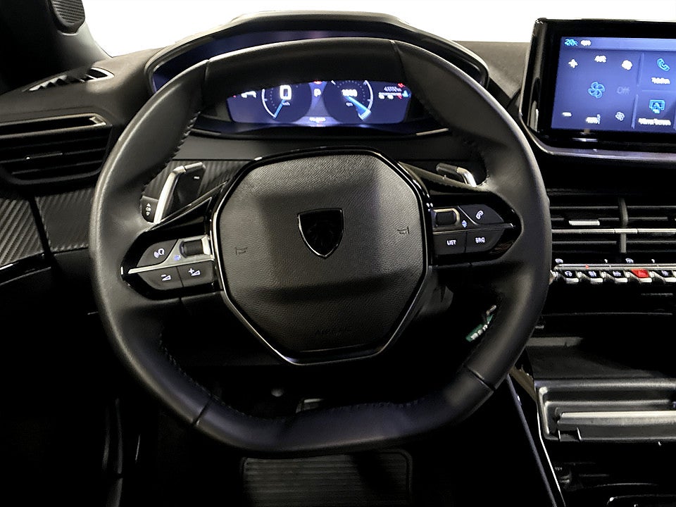 Bild på Peugeot 2008 Allure 1.2 PT 130hk B-KAMERA CARPLAY
