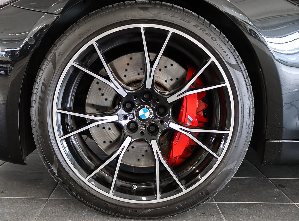BMW M5 Competition Kolfiber Massage Milltek HuD 360 H/K