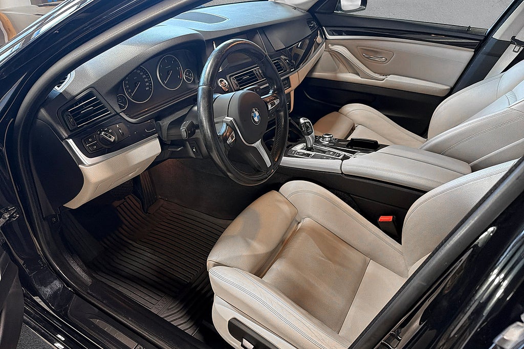 BMW 520d xDrive Touring Steptronic B-Kamera Dragkrok 2-Ägare