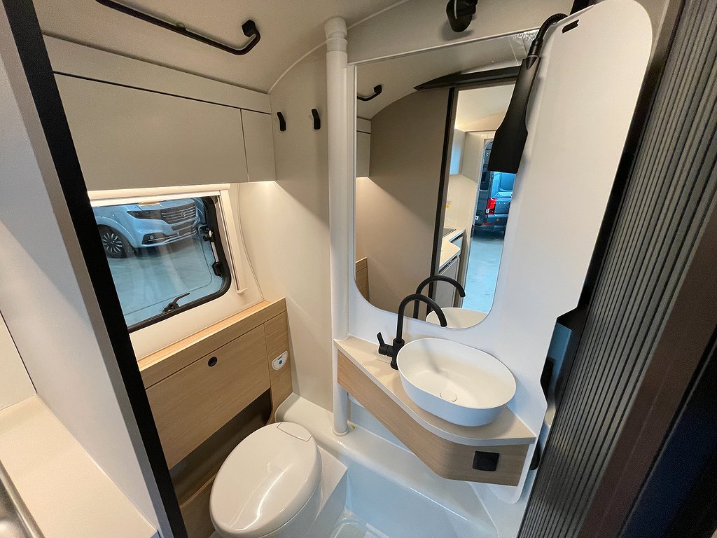 Adria Action 391 LH /B-körkort/1150kg/Långbäddar/Golvvärme - Adria