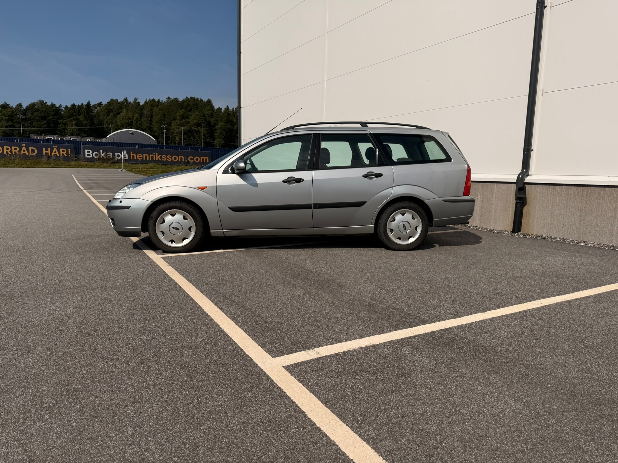 Ford Focus Kombi 1.6 Flexifuel 2005, bild 2/93
