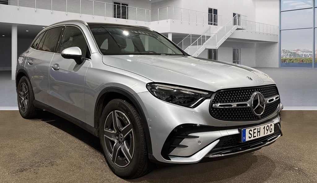 Mercedes-Benz GLC 220 d 4MATIC AMG Premium Plus Glastak Airmatic Värmare - bild 11