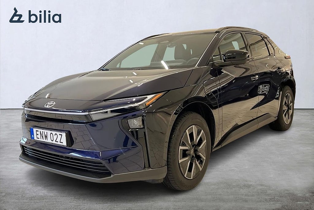 Toyota bZ4X AWD Active Tech 360-kamera Elstolar
