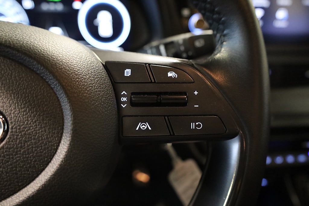 Hyundai Bayon 1.0 T-GDI AUT Essential M-Värme Kamera CarPlay Leasbar 2023