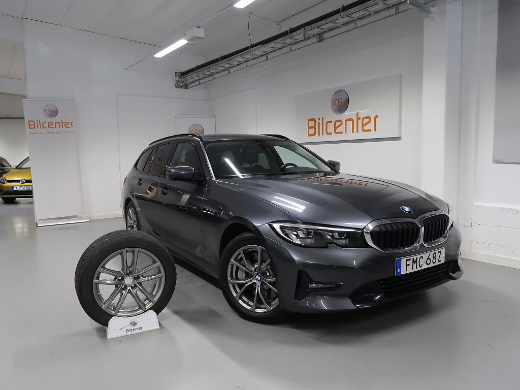 BMW 330e xDrive Touring V-däck ingår-Navi-kamera