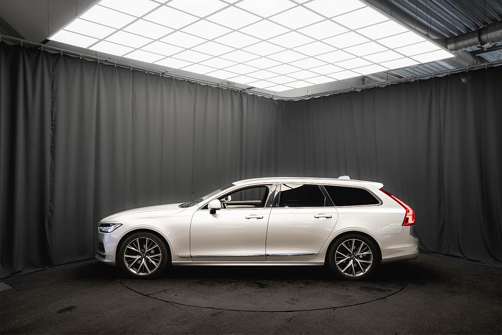 Volvo V90 D4 Inscription B&W LÄDER DRAG 360° HUD ELSTOL BLIS