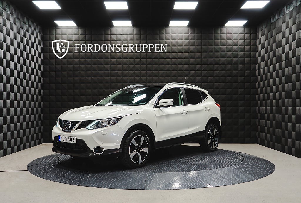 Nissan Qashqai 1.2 DIG-T Connecta / Panora / 360 Kamera / Navi