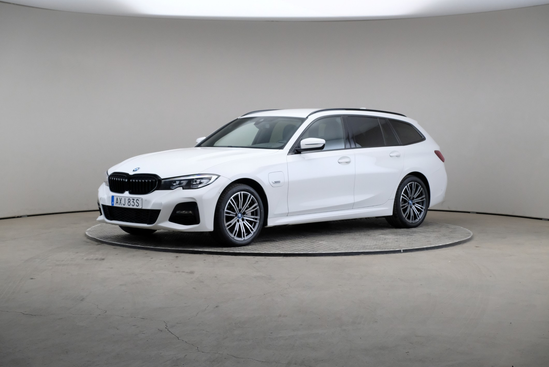 BMW 330 2022, bild 7/10