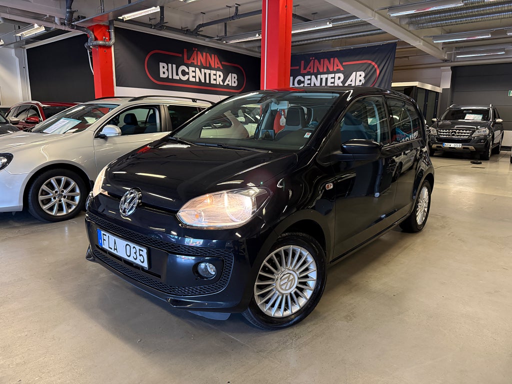 Volkswagen UP! 1.0 MPI high up! 2 Ägare Ny servad Navi PDC Låg års SoV