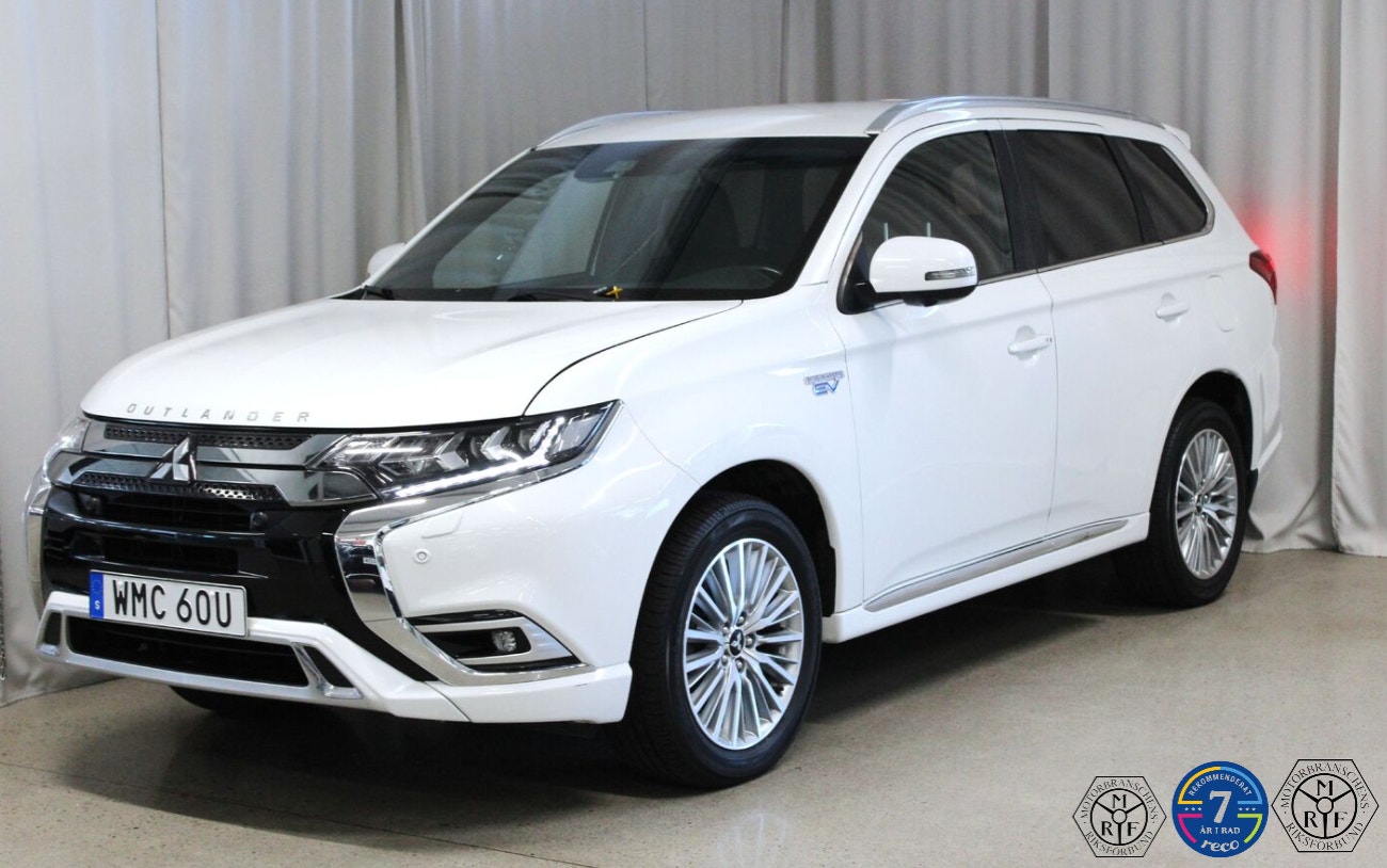 Mitsubishi Outlander PHEV 224hk Business X, 360 kamera, 7253 mil