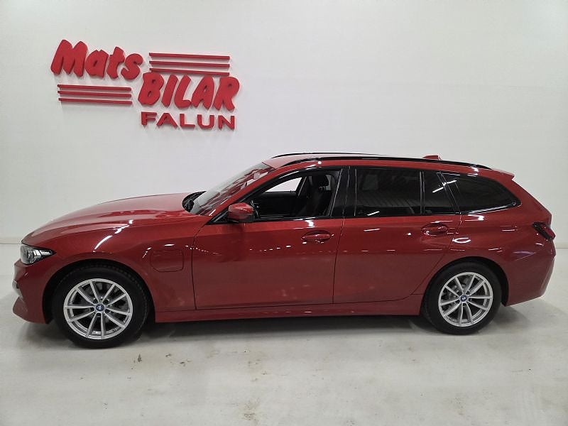 BMW 330e Xdrive Plugin 4x4 Connected Edition Automat 292 Hk