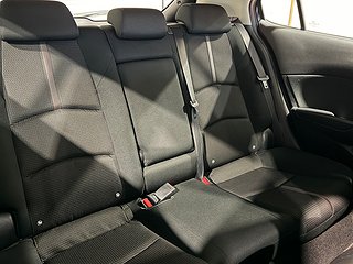 Halvkombi Mazda 3 10 av 21