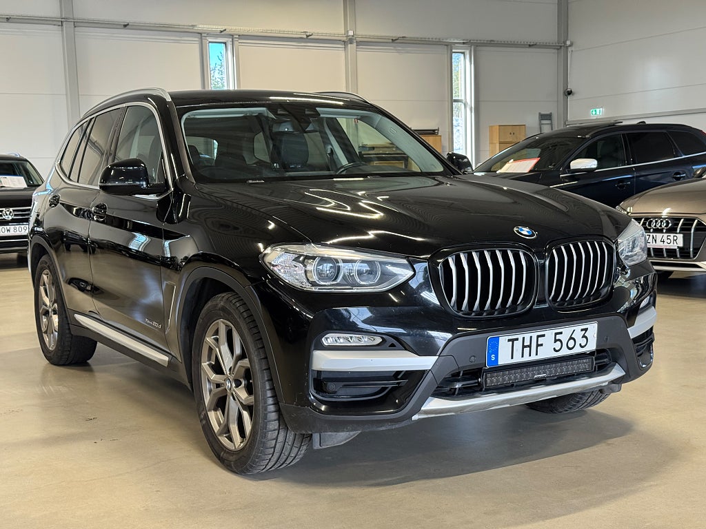 BMW X3 xDrive20d AUT DRAG D-VÄRMARE V-HJUL SPORTLINE NAVI