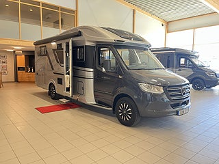 Husbil-halvintegrerad Adria CORAL SUPREME MB 670 DC 2 av 23