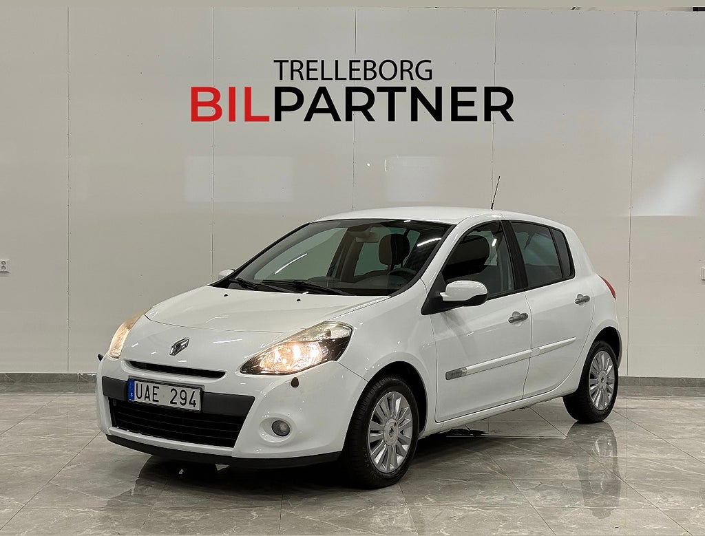 Renault Clio 5-dörrars Halvkombi 1.2 | 1 Brukare