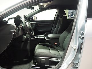 Halvkombi Mazda 3 11 av 20