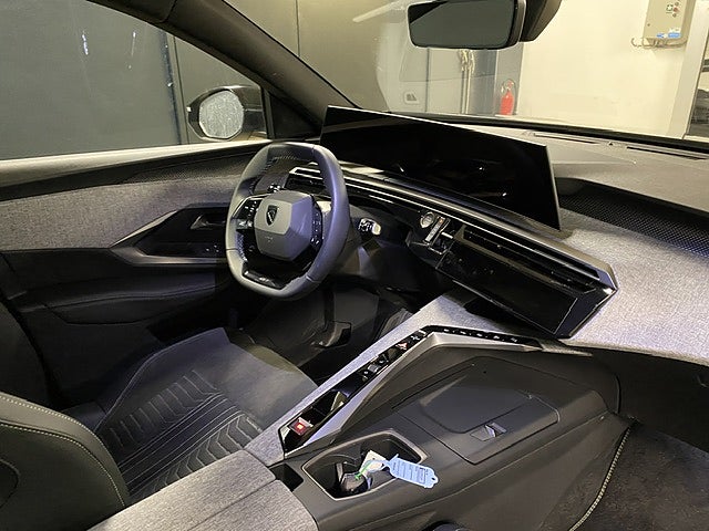 Bild på Peugeot 5008 GT HYBRID 136hk AUT - 7-SITS, ALCANTARA