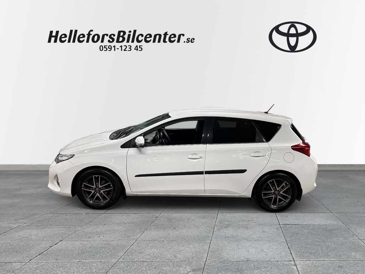 Toyota Auris 2015, bild 3/10