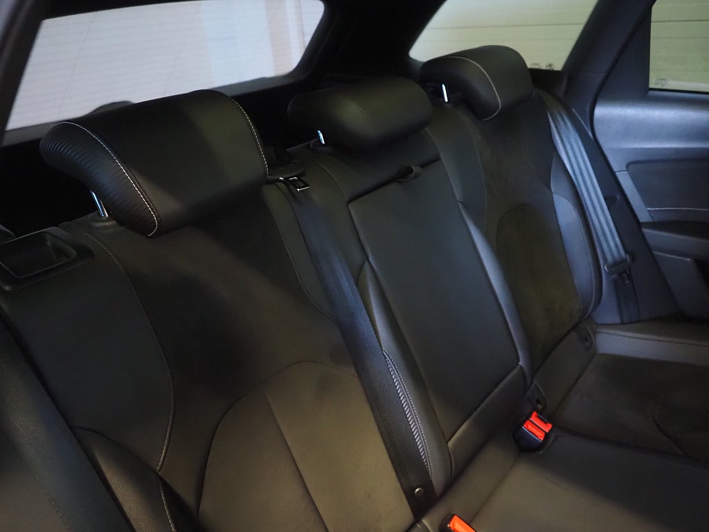 Seat Leon ST Cupra ST 2.0 TSI 300hk 4Drive |Pano|Backkamera|Milltek|