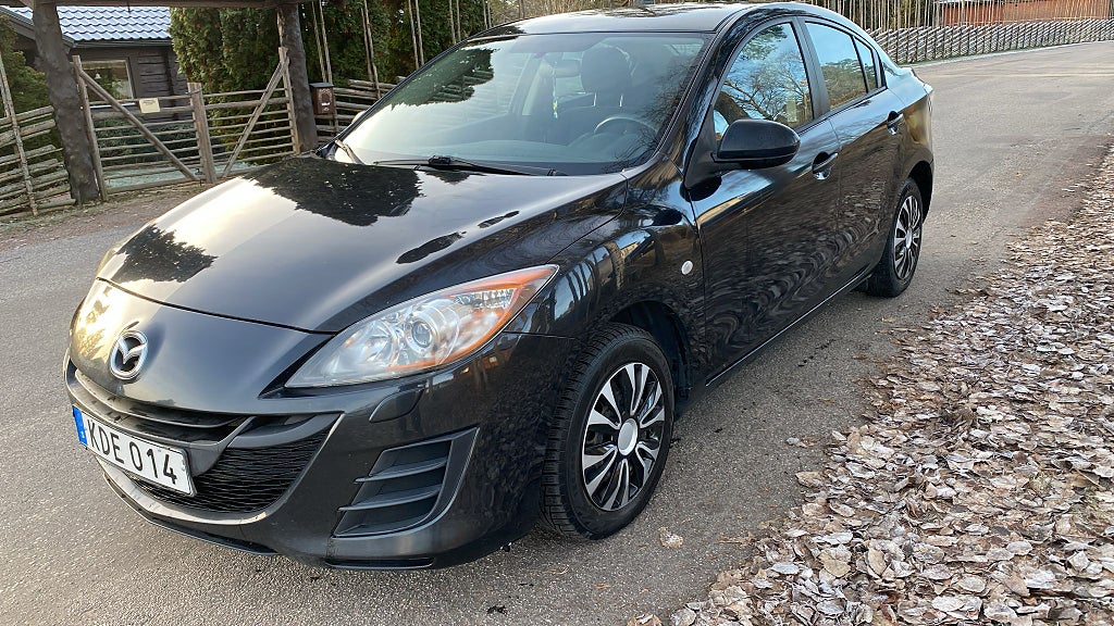 Mazda 3 Sedan 1.6 MZR Advance 