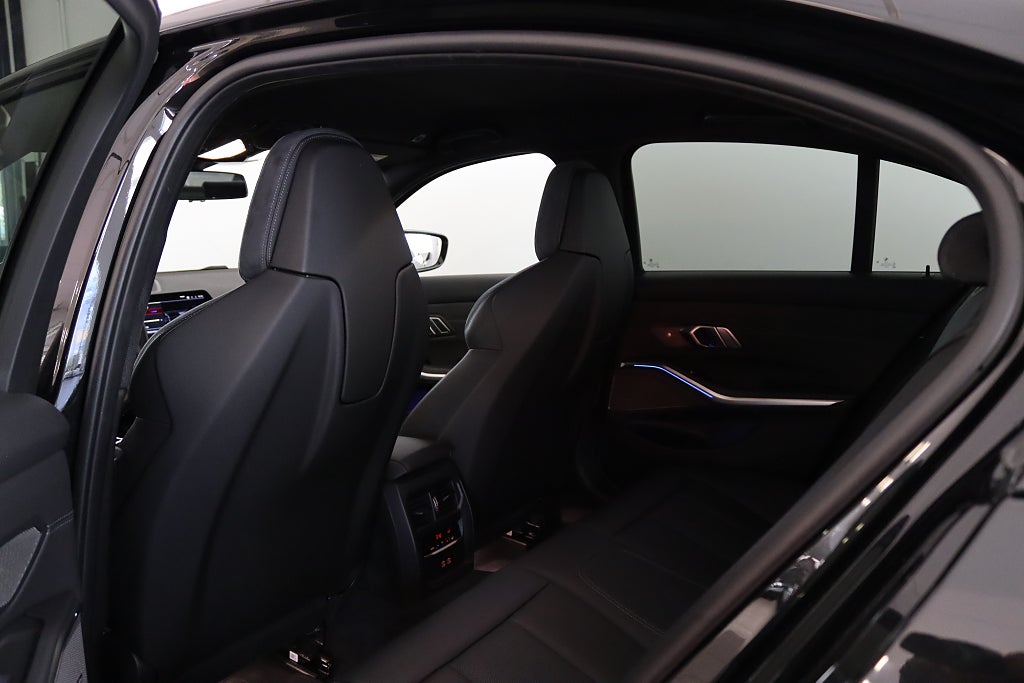 BMW M3 Competition xDrive 1 Ägare H/K M Drive Pro Kolfiber