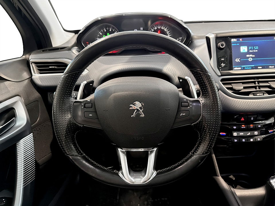 Bild på Peugeot 208 Style 1.2 PT 82hk Aut PANO DRAG