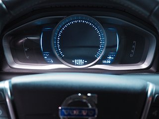 SUV Volvo XC60 18 av 23