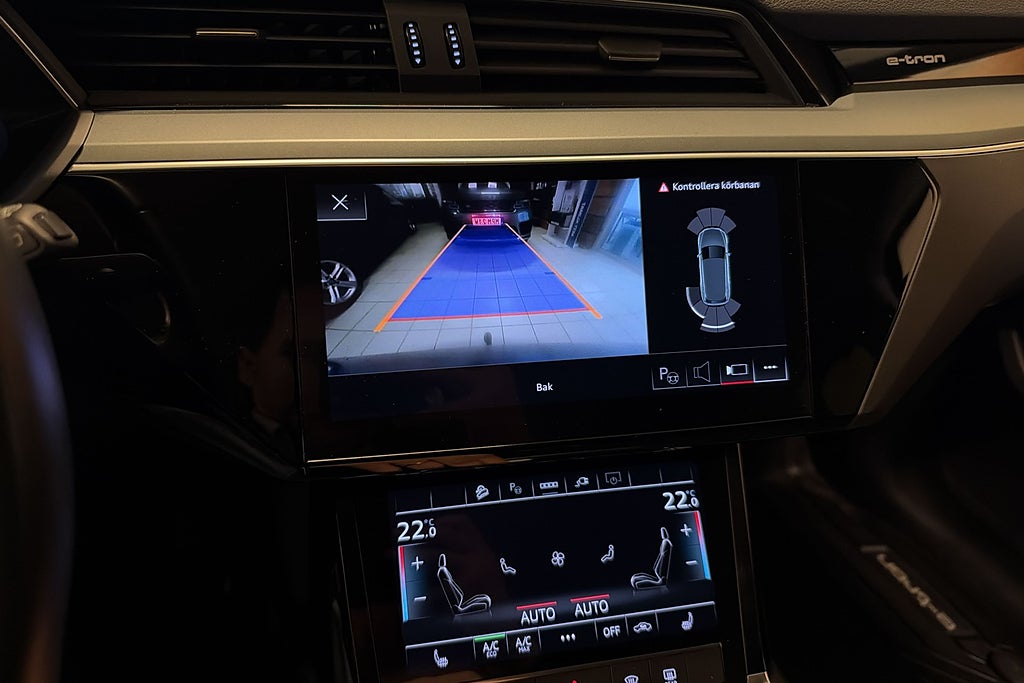 Audi Q8 e-tron 50 quattro Drag Kamera Moms  Navi P-värm Proline miniatyr 9