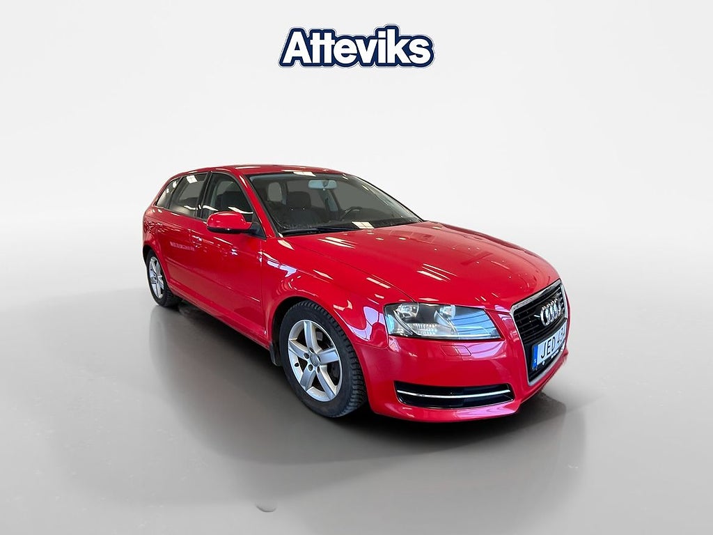 Audi A3 Sportback 1.6 TDI Attraction *Farthållare*