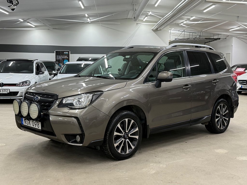 Subaru Forester 2.0 4WD PANO H/K SKINN B-KAMERA M-VÄRM EU6