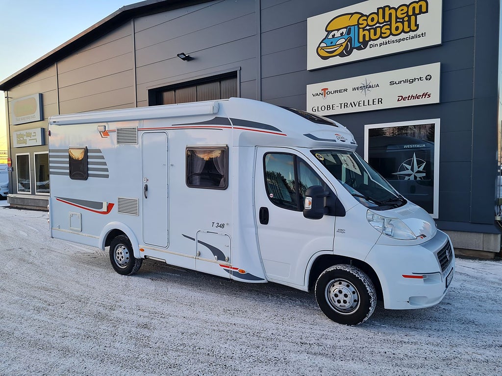 Carado T 348 fransk bädd, 4 sitt- och sovplatser, mkt fin 