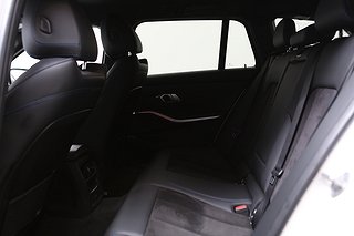 Kombi BMW 330e 9 av 25
