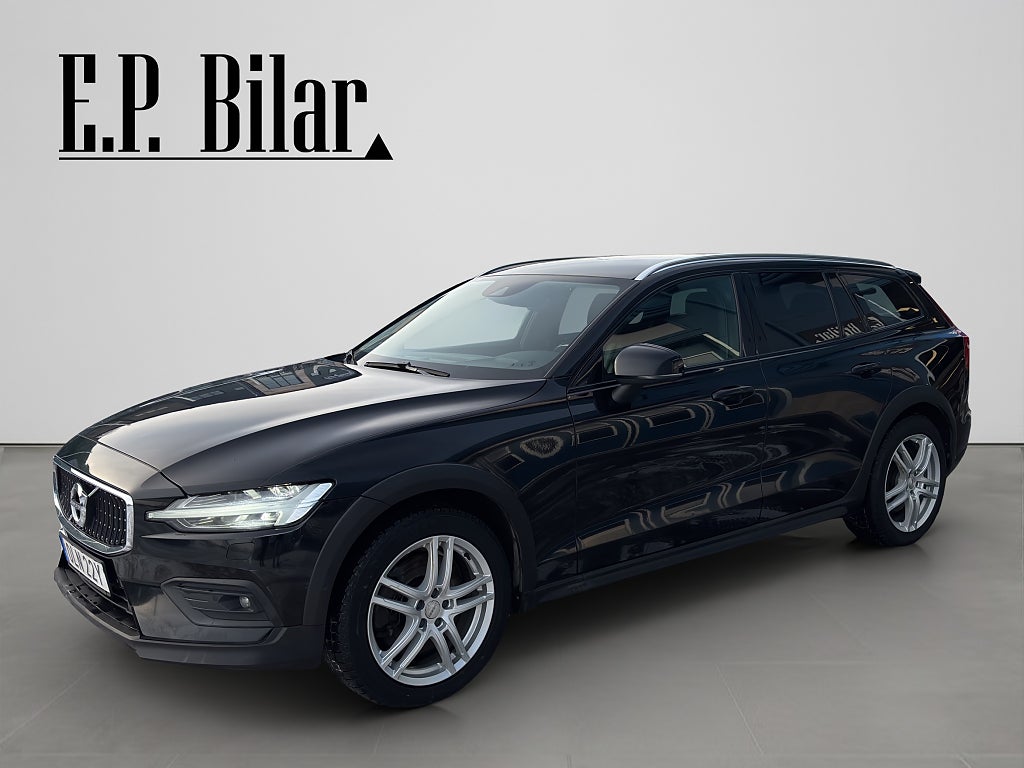 Volvo V60 Cross Country D4 AWD Momentum/Navi/Skinn/Kamrem bytt/Moms